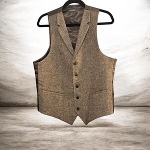 Madison Men's Brown Tweed Vest